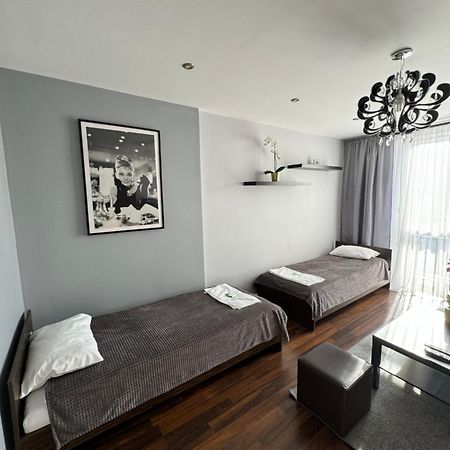 Apartament Sandra เคียลเซ ภายนอก รูปภาพ