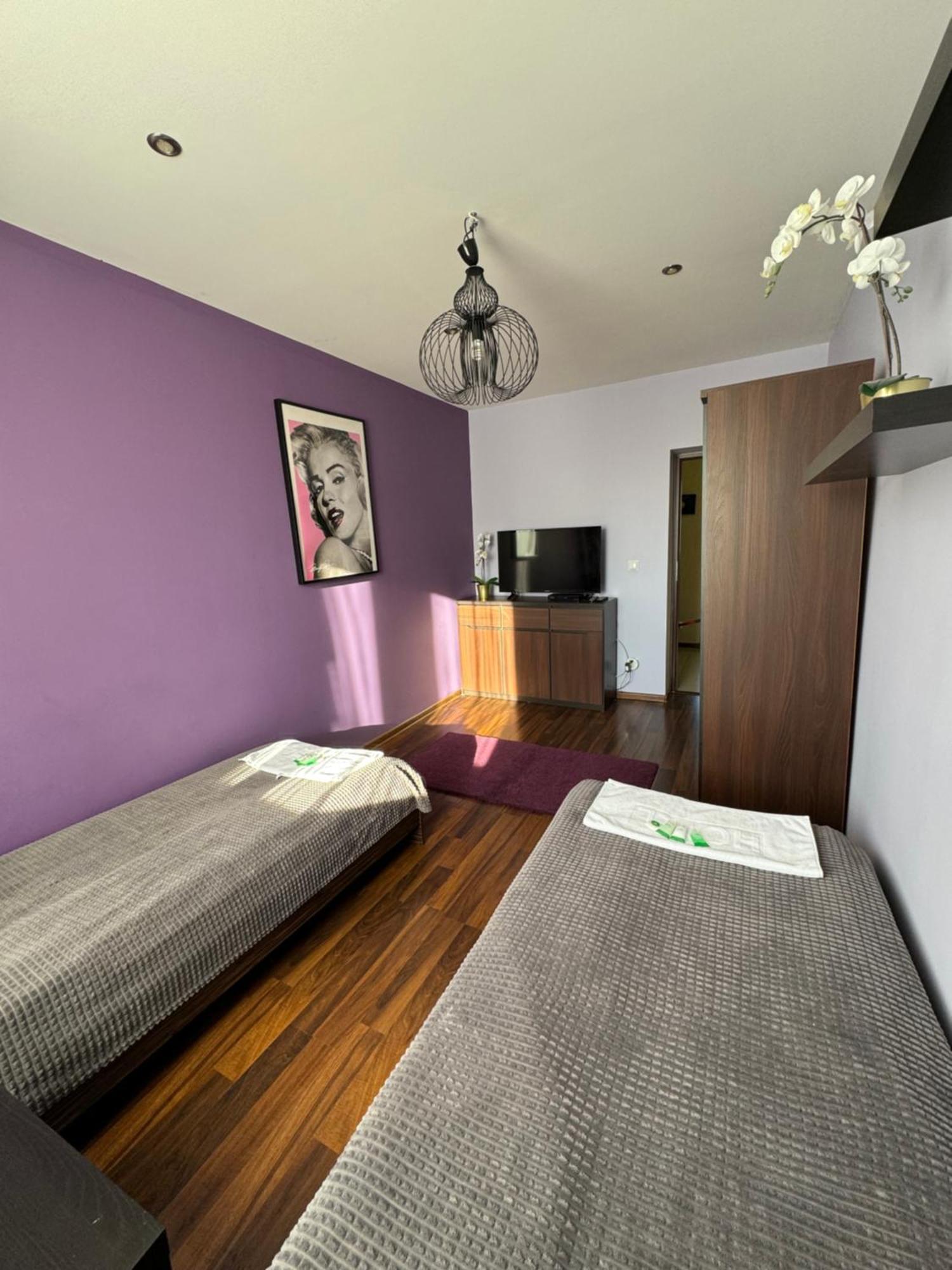 Apartament Sandra เคียลเซ ภายนอก รูปภาพ